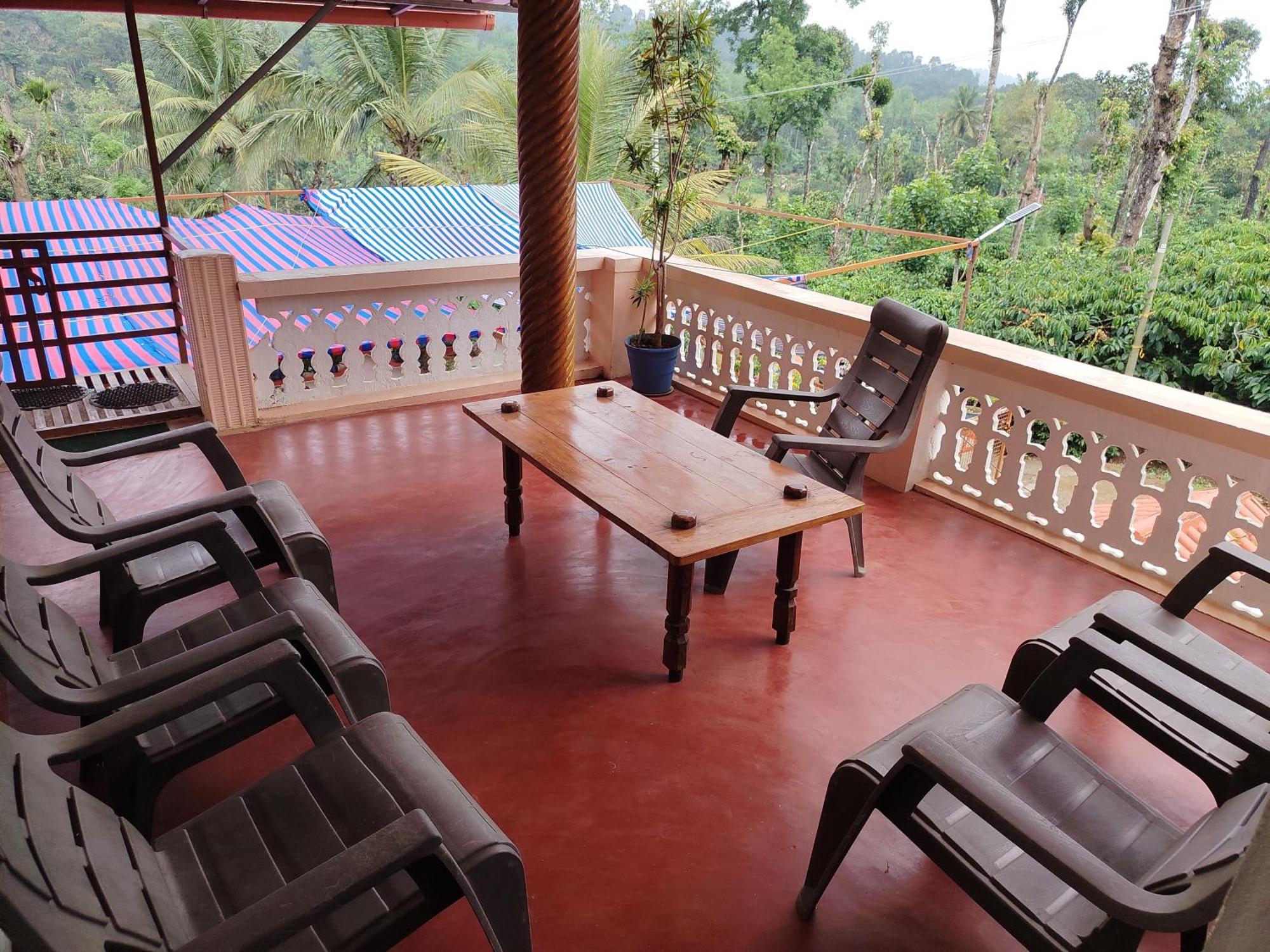 Shivalaya Homestay Madikeri Εξωτερικό φωτογραφία